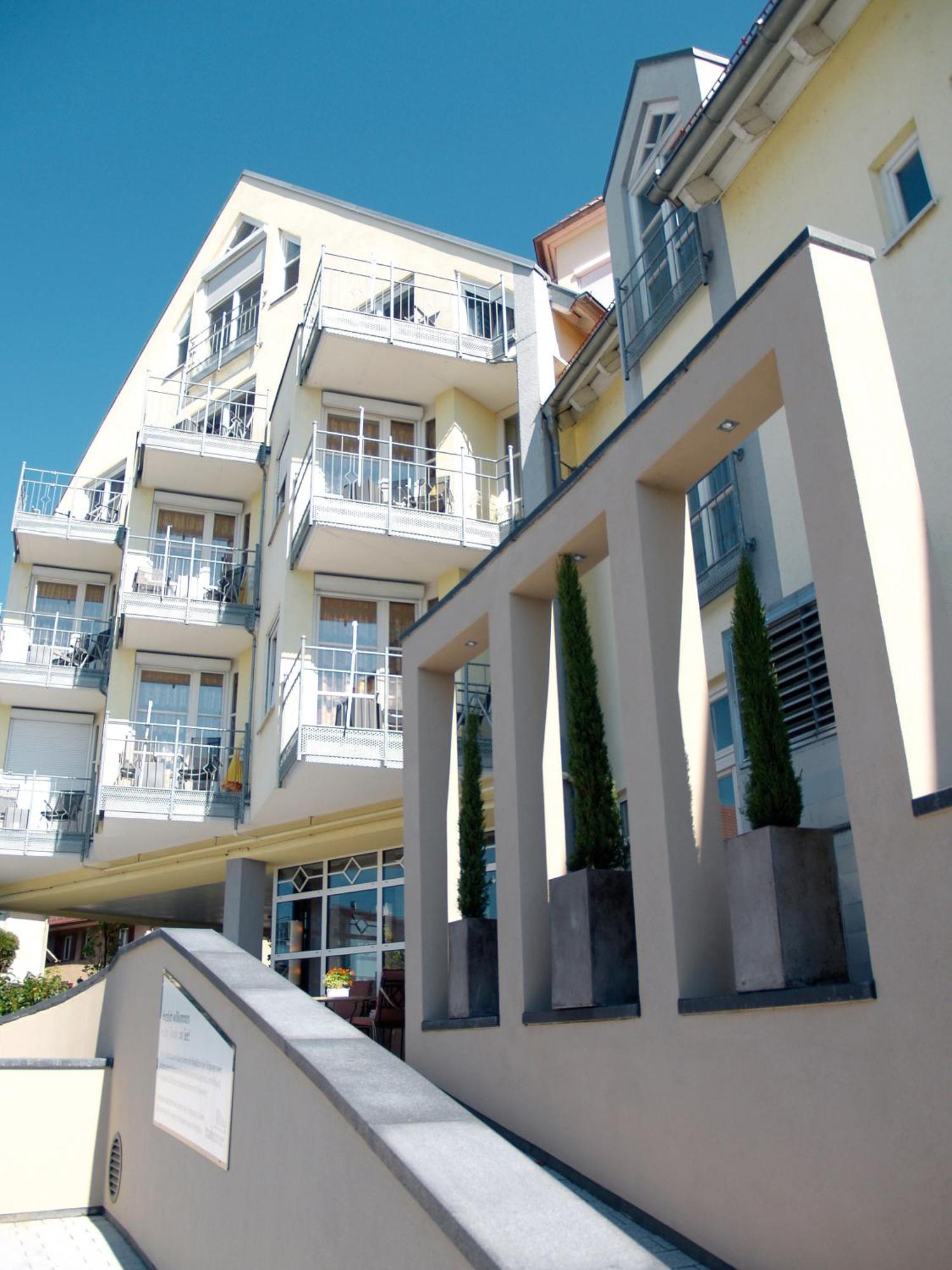 Hotel Traube Am See Friedrichshafen Ngoại thất bức ảnh