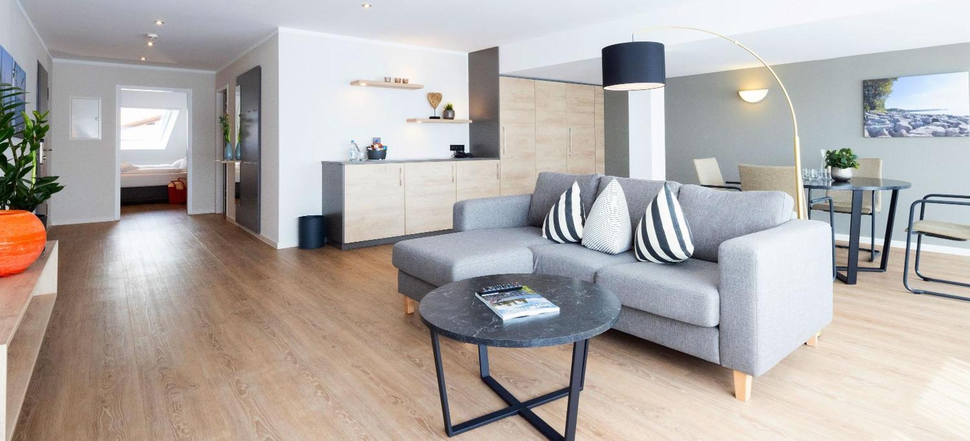 Hotel Traube Am See Friedrichshafen Ngoại thất bức ảnh